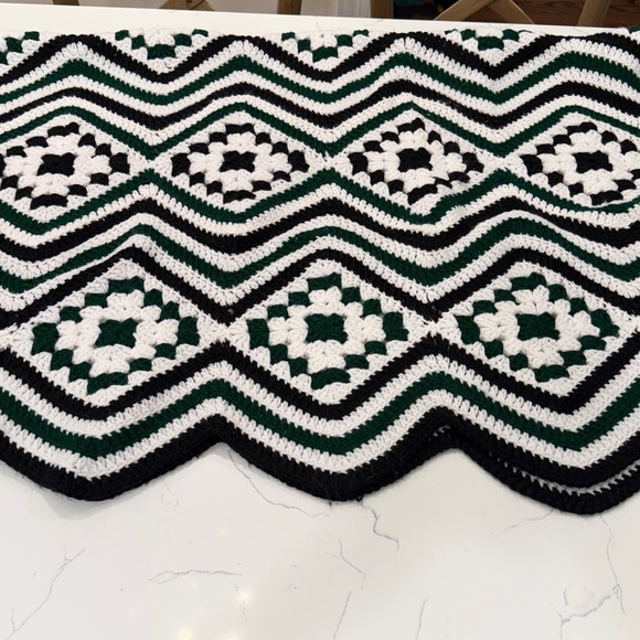 Philadelphia Eagles handmade crochet afghan - Picture 5 of 5